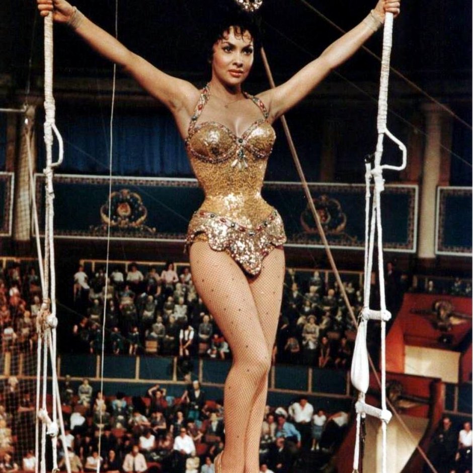 Джина лоллобриджида в молодости фигура