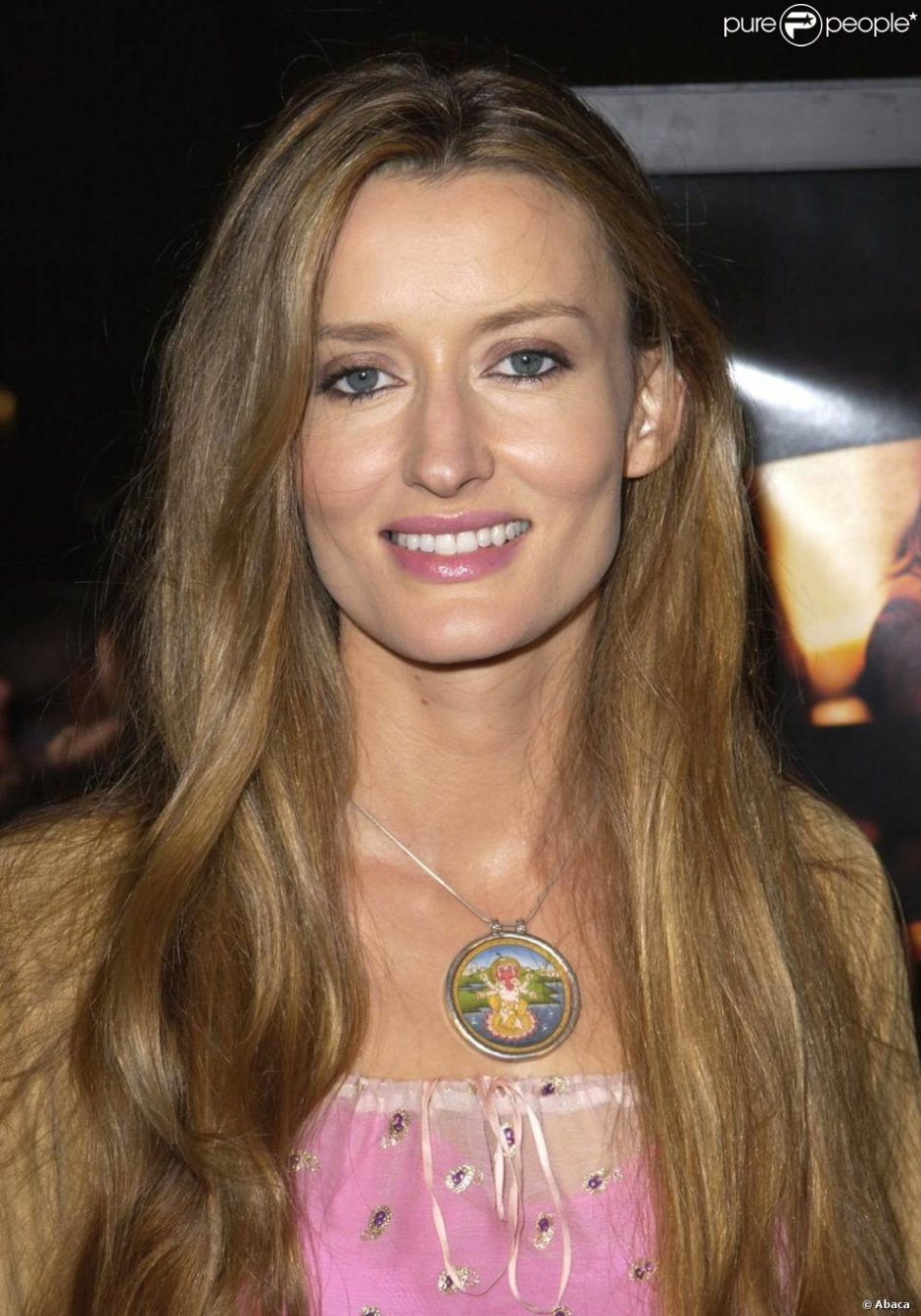 Natascha mcelhone