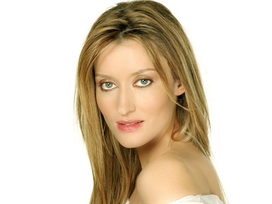 Наташа макэлхоун