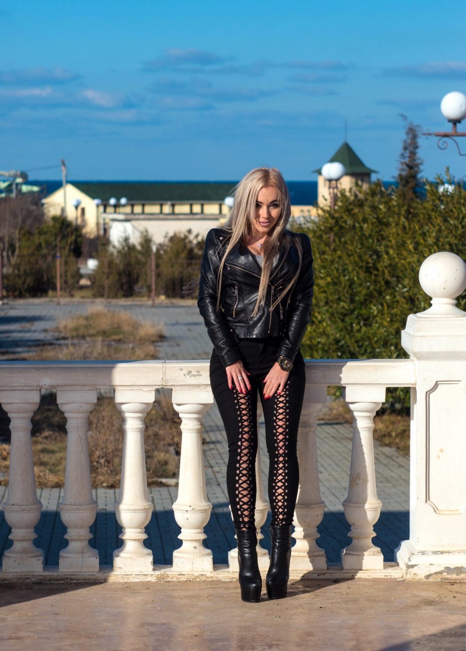 Аня костенко