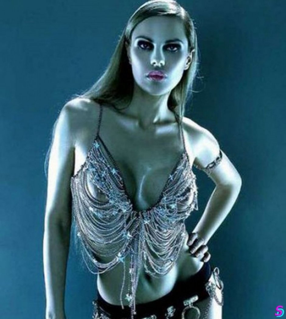 Джулию ванг