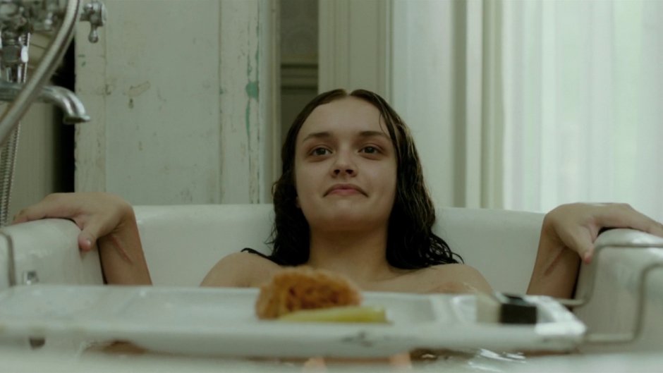 Оливия кук грудь