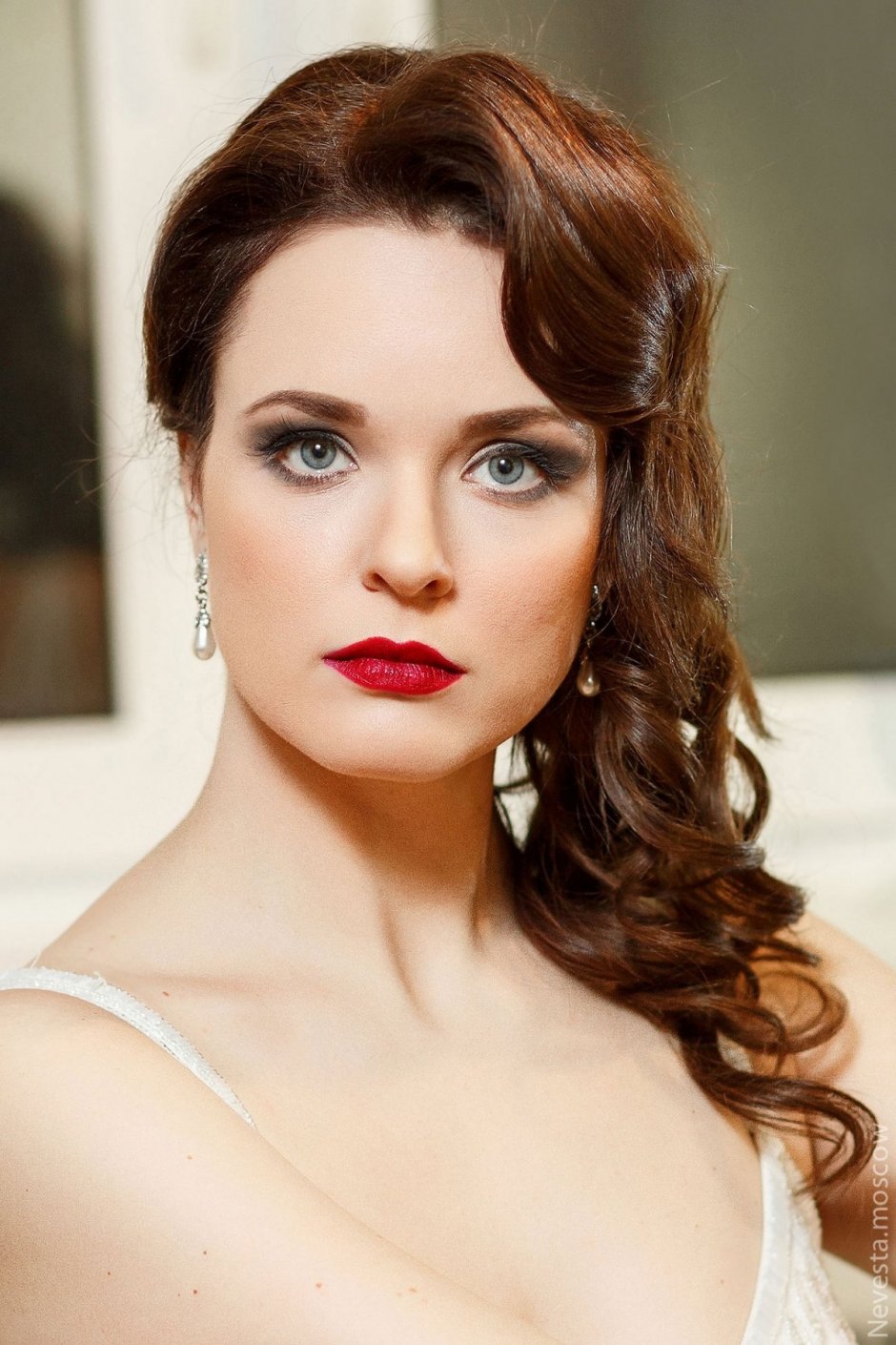 Макияж и прическа