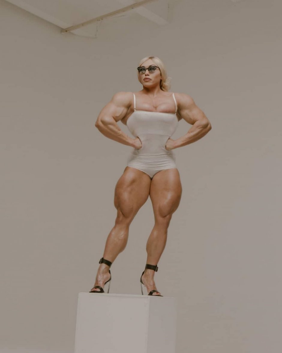 Накаченная женщина