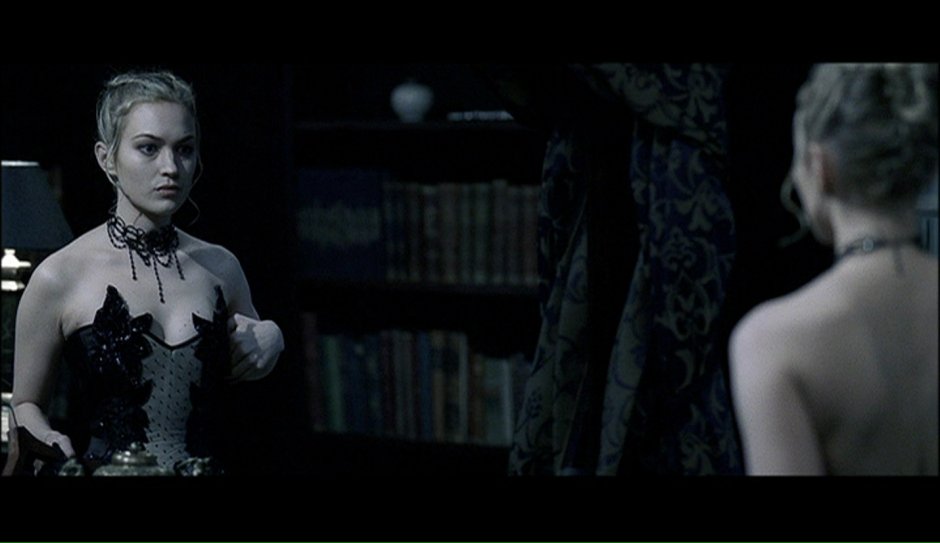 Sophia myles underworld