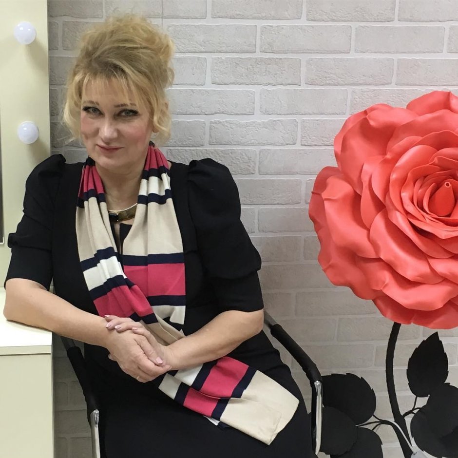 Актриса театра