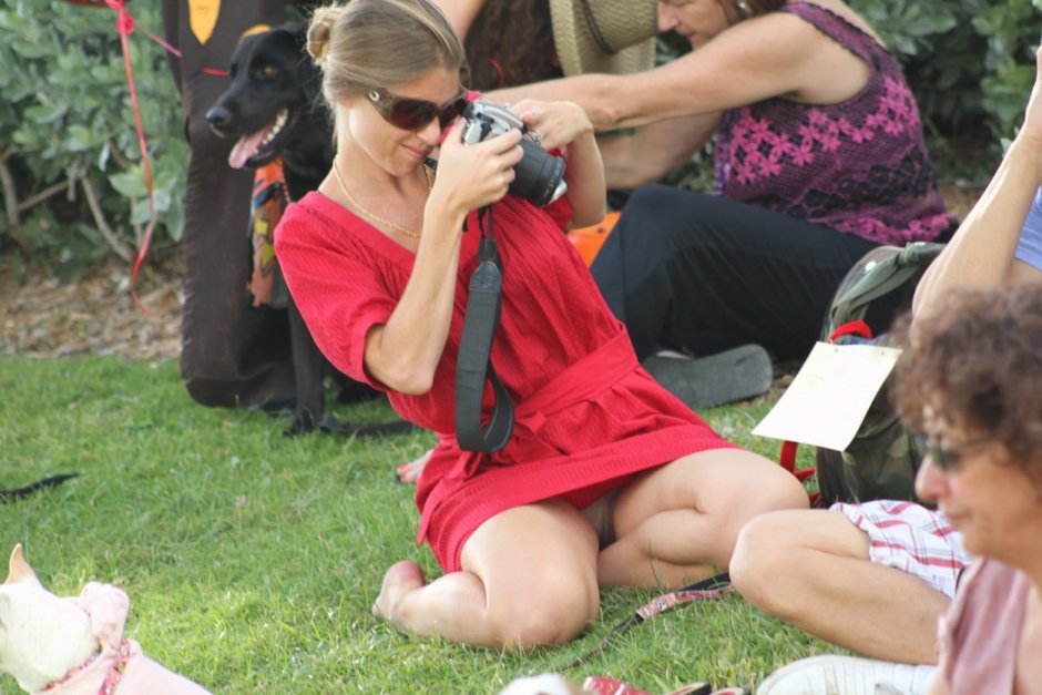 Девушка засветила трусики