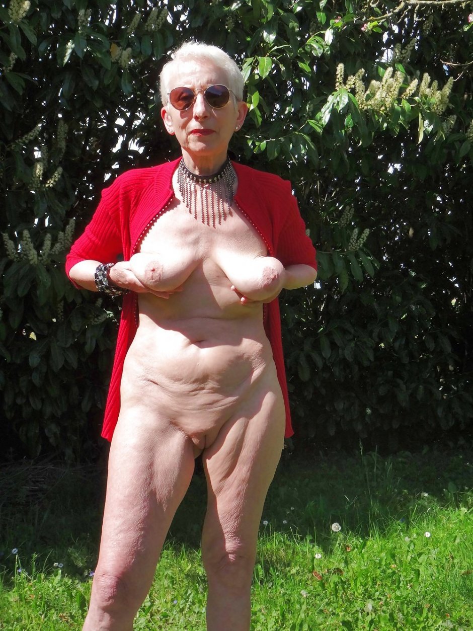 Модная бабушка