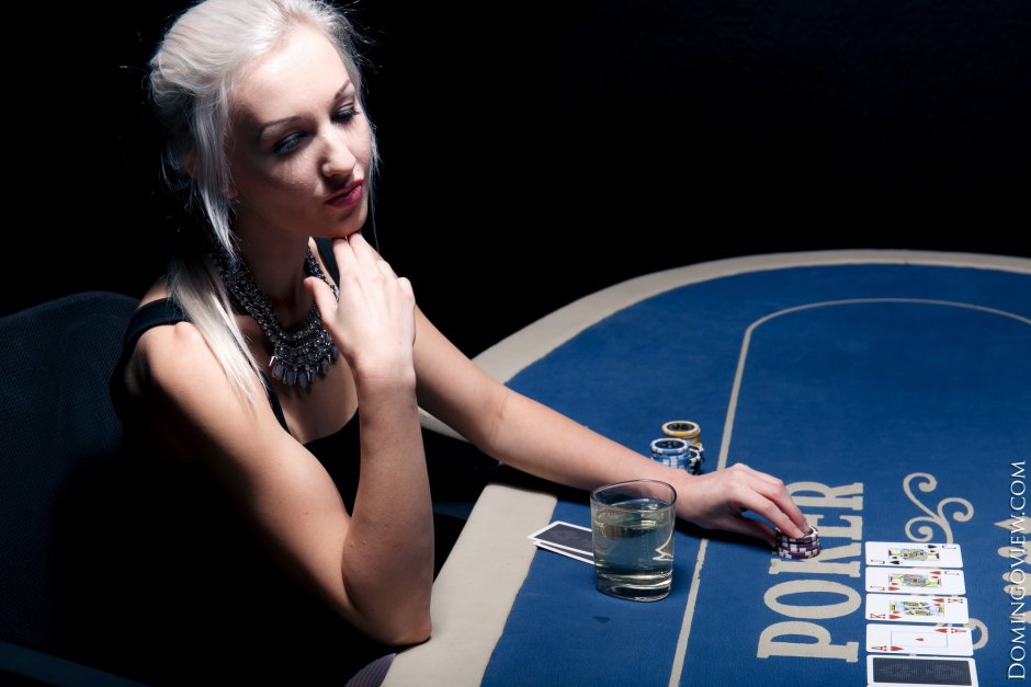 Покер девушки