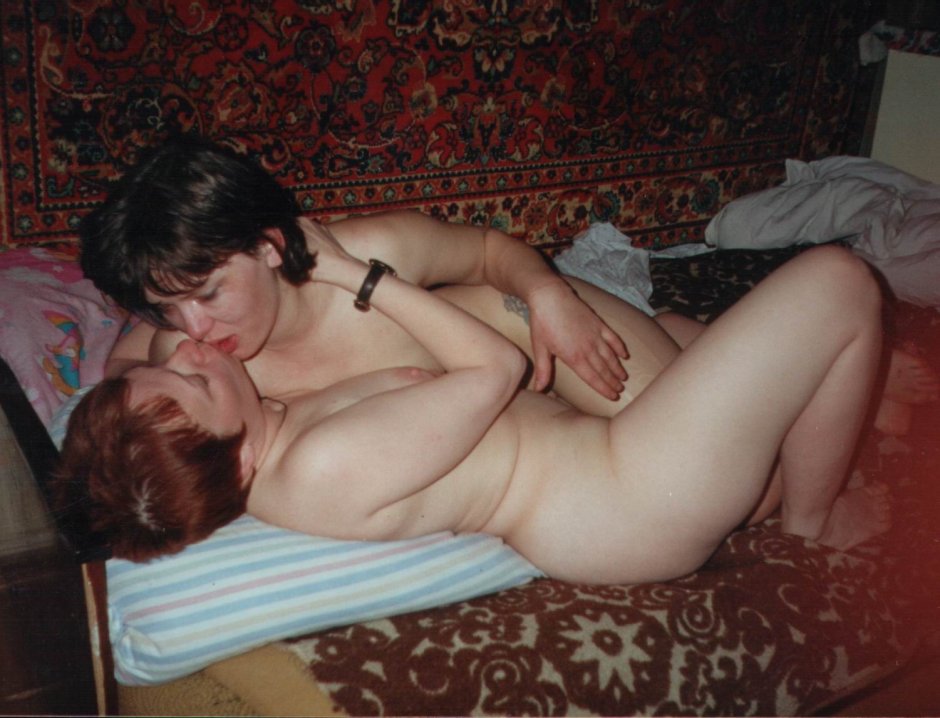 Жена с подругой