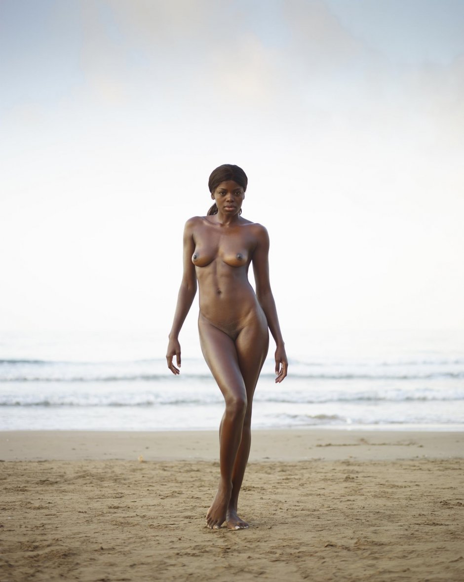 Африканские девушки на пляже