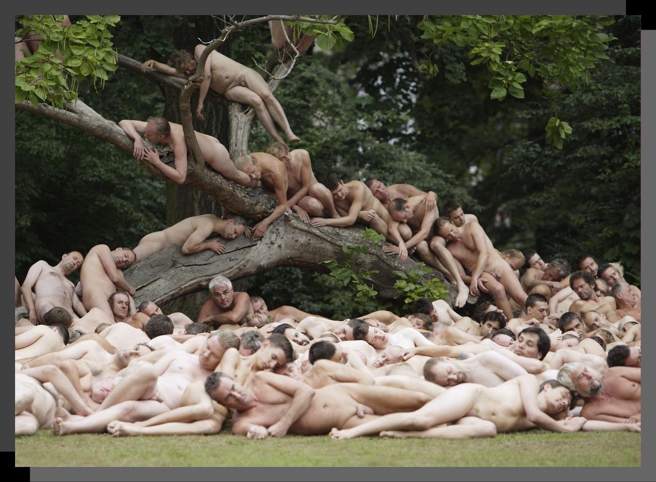 Пикантнейшие фото голых людей.