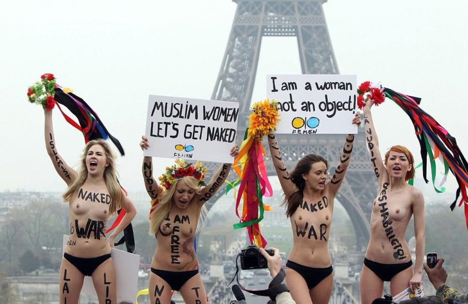 Голые украинские фемен