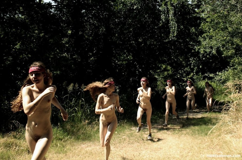 Голая женщин