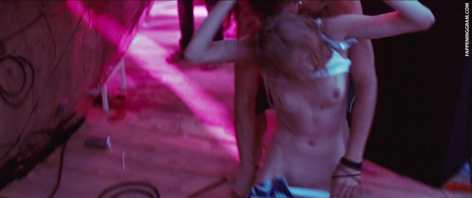 Марина Васильева голая в фильме