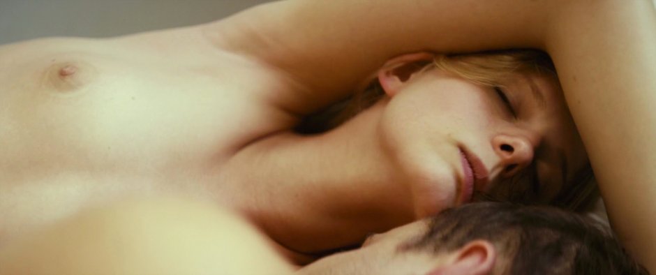 Александра Бортич голая