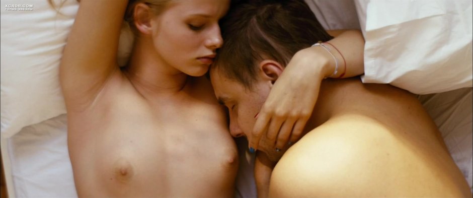 Александра Бортич секс в фильме