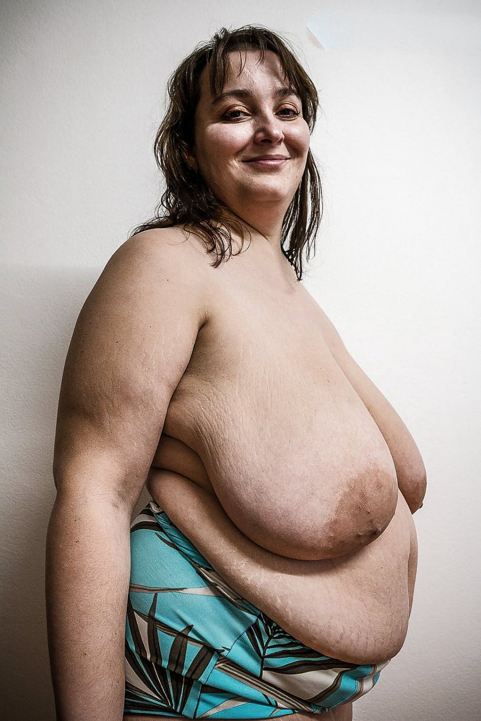 висячие груди у толстых женщин фото 6