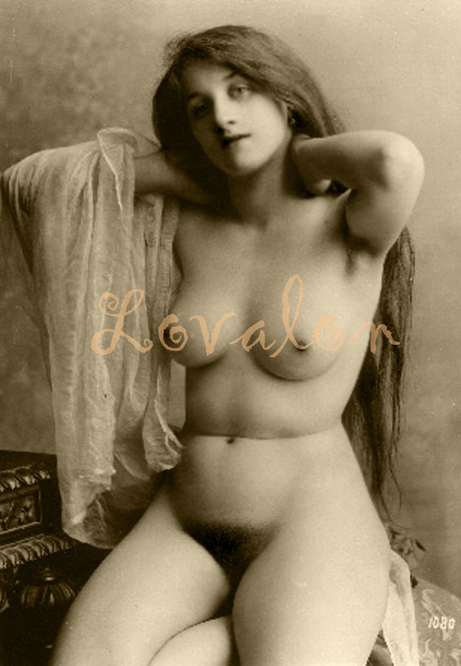 Красивые голые женщины ретро