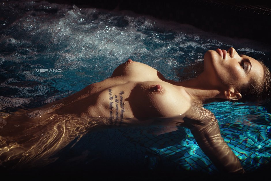 Jitka-Branich fetishstockingsposes Lea Tyron