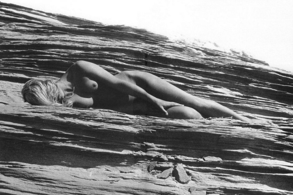 Запрещенные эротические фотосессии