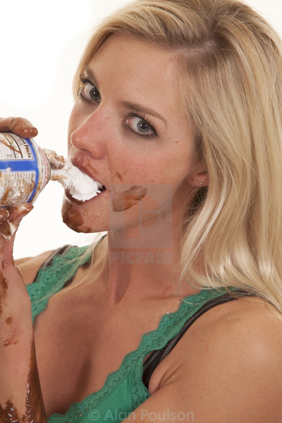 Смешное декольте