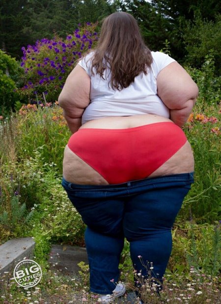 Big butts of Russian women