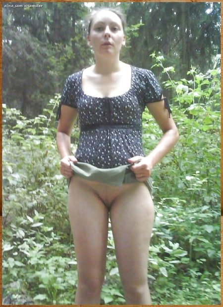 Lifted up her dress in the forest private