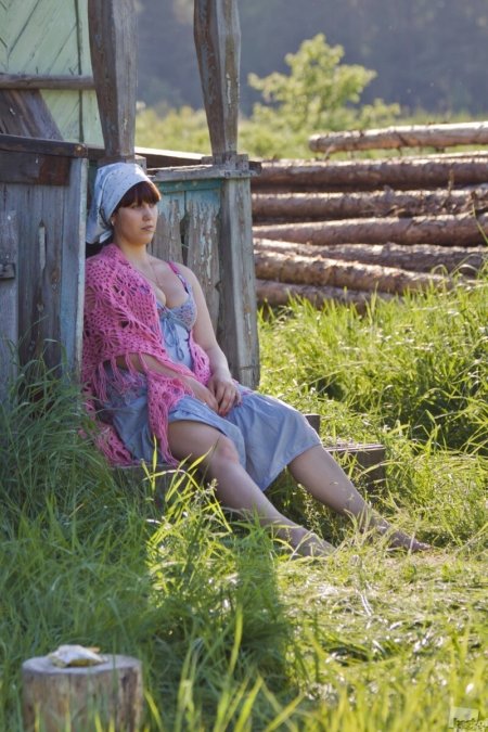 Peasant woman photo shoot