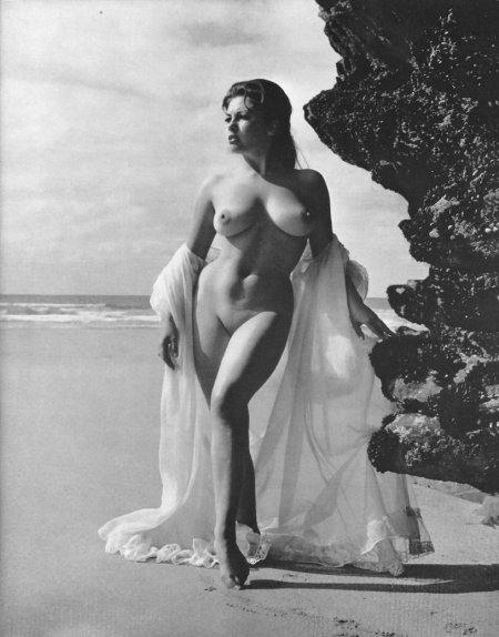 Vintage naked women
