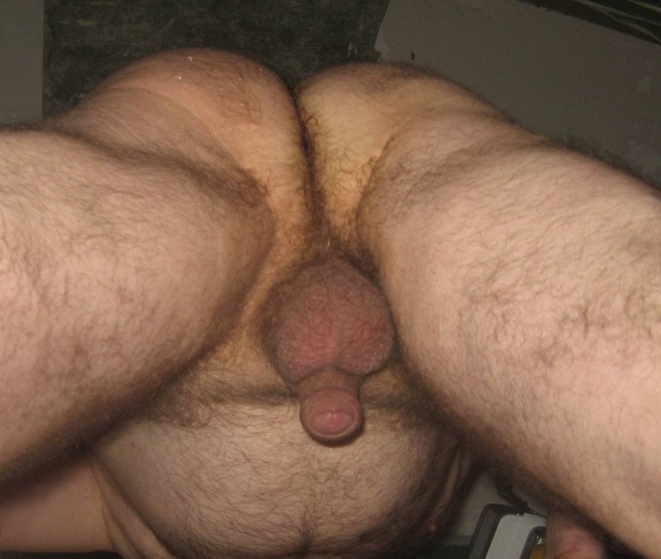 Женские попы вид снизу