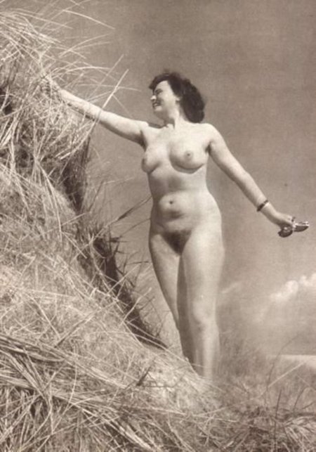 Vintage. Naked. Women
