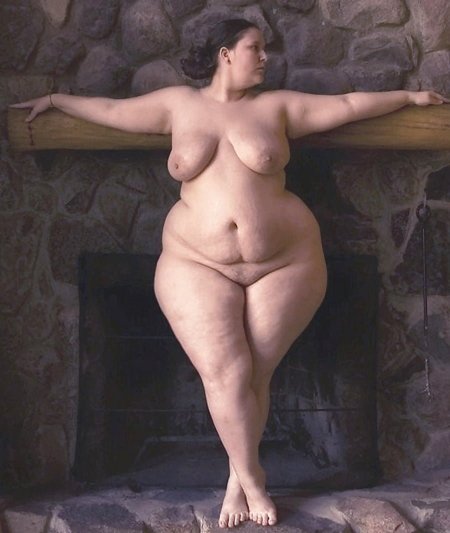Naked women with beautiful hips