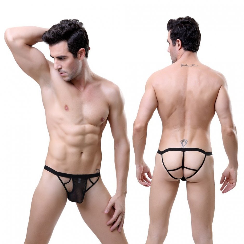 Красивый член в стрингах