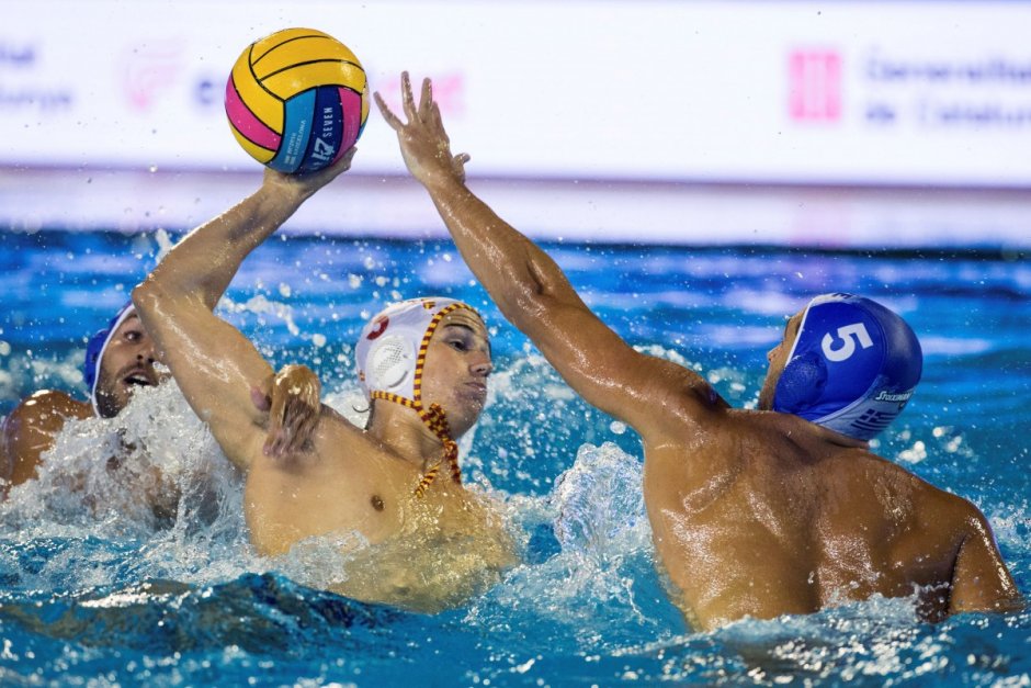 Водное поло женщины ню