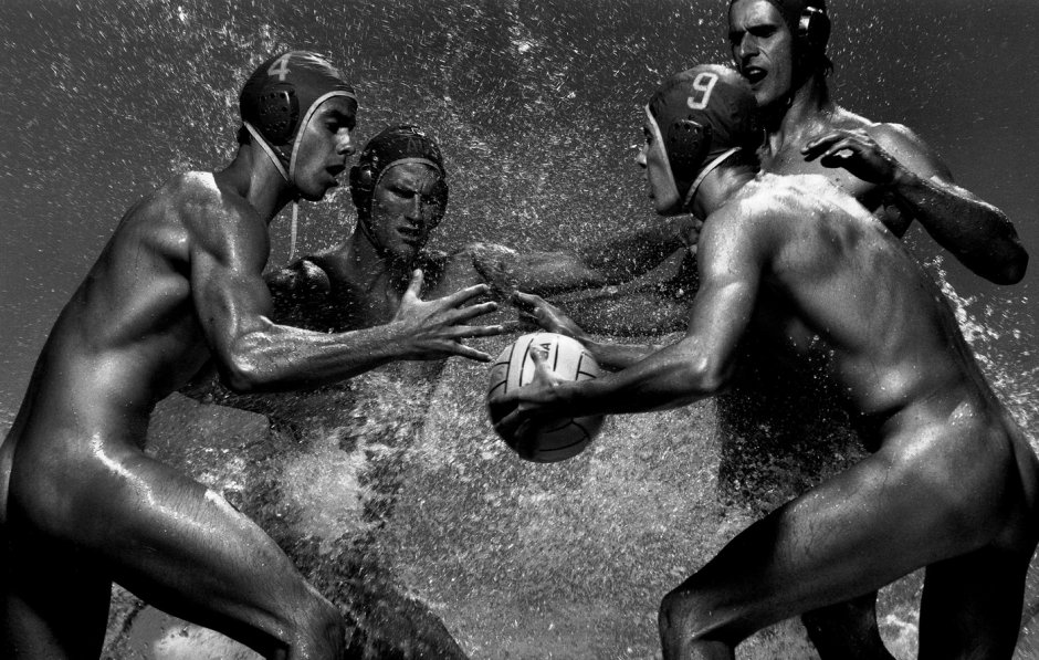 Водное поло в стрингах