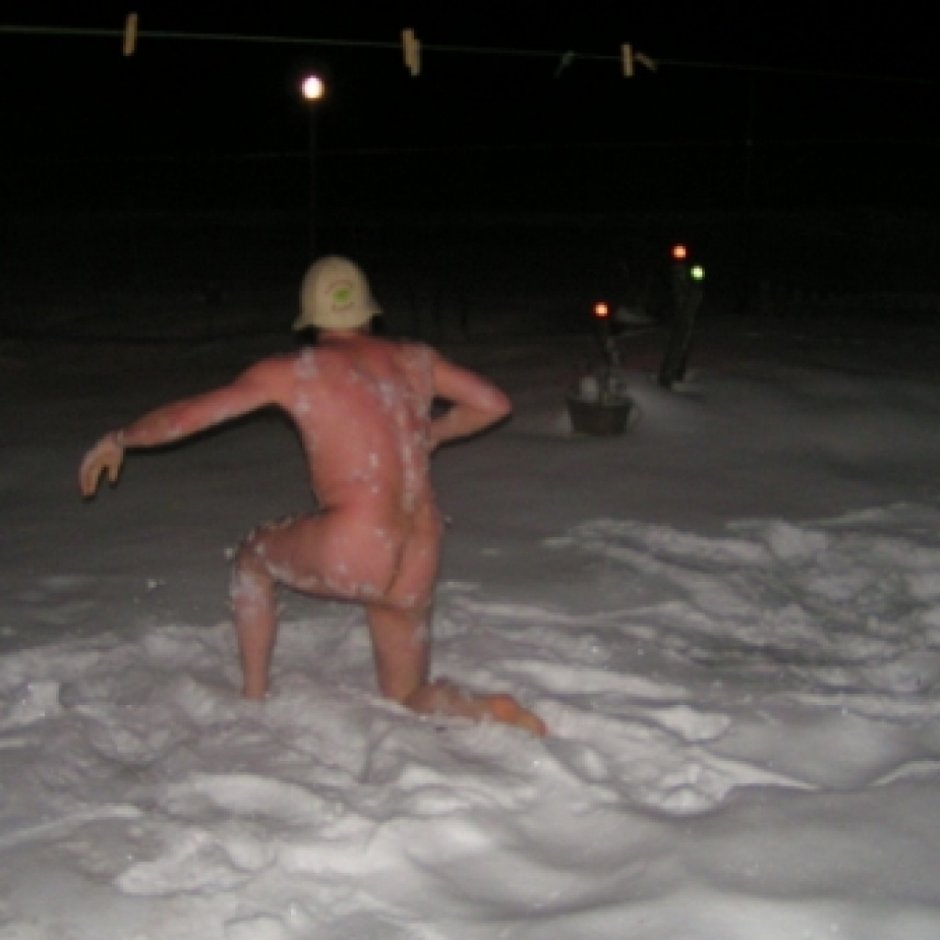 Виктория билан моржиха голышом