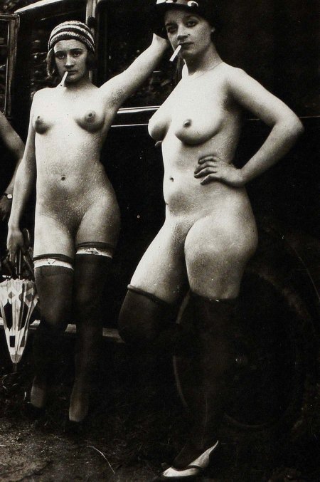 Naked soldiers of the second world war