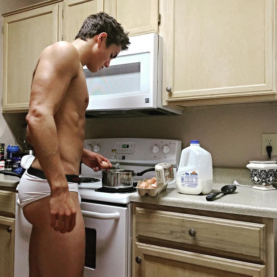 смотреть геев на кухне фото 49
