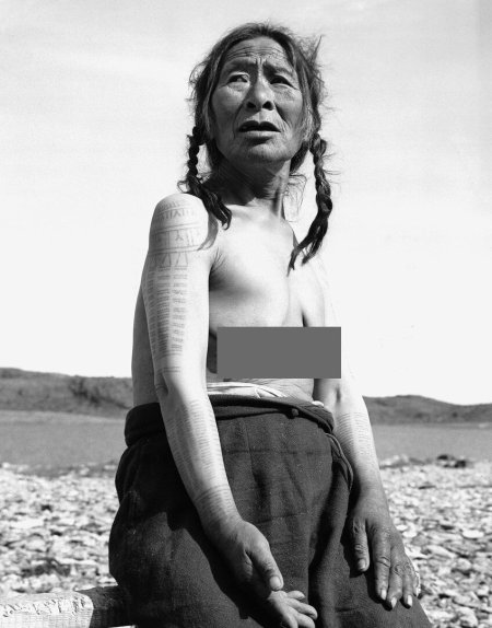 Naked Eskimo women