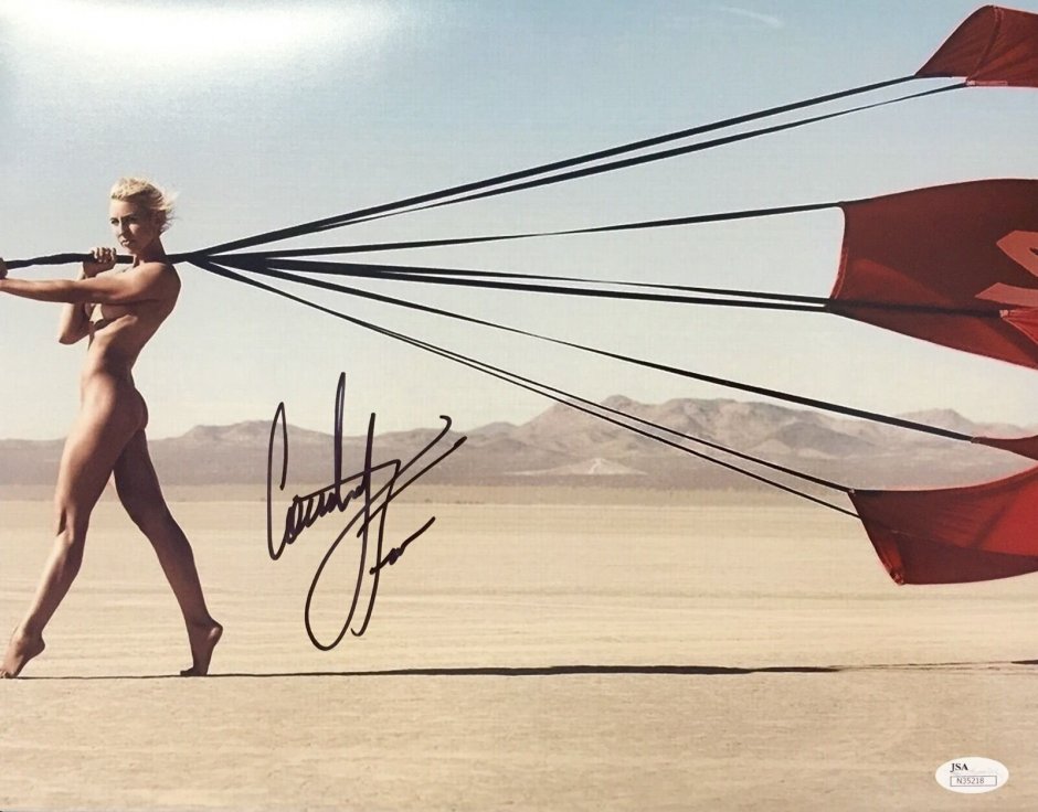 Порно. Выебал парашютистку