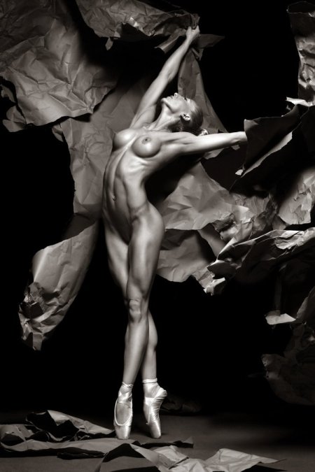 Dancing naked women