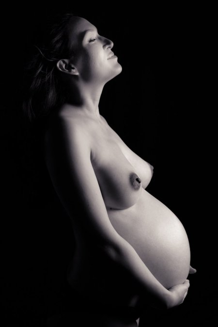 Naked pregnant moms