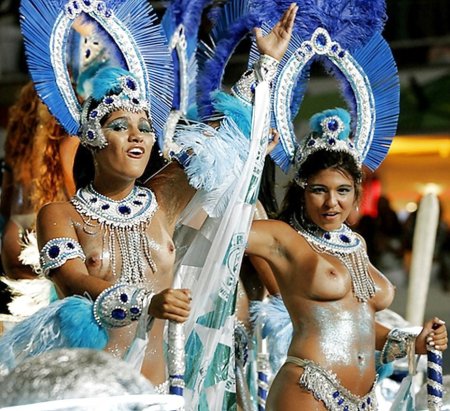 Naked Brazilians at the carnival in Rio de Janeiro