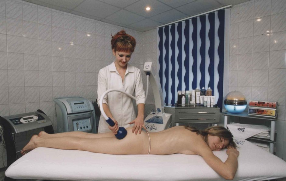 Процедуры голышом в санатории