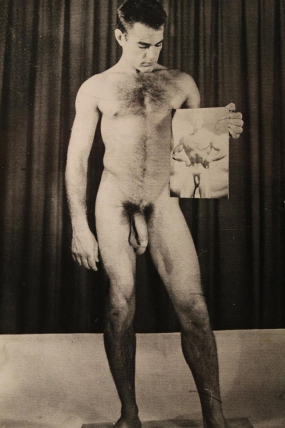 Полные пожилые мужчины голые без трусов (74 фото)