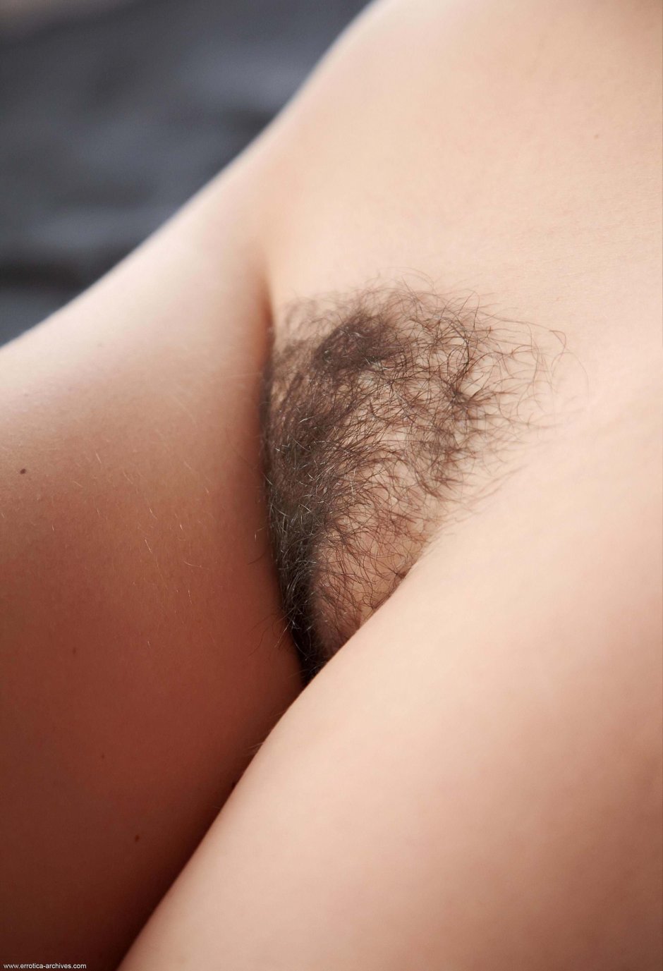 Черные волосатые женщины