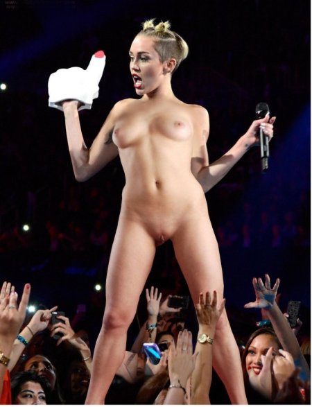 Naked Miley Cyrus