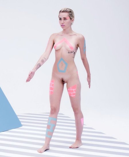 Miley Cyrus erotic