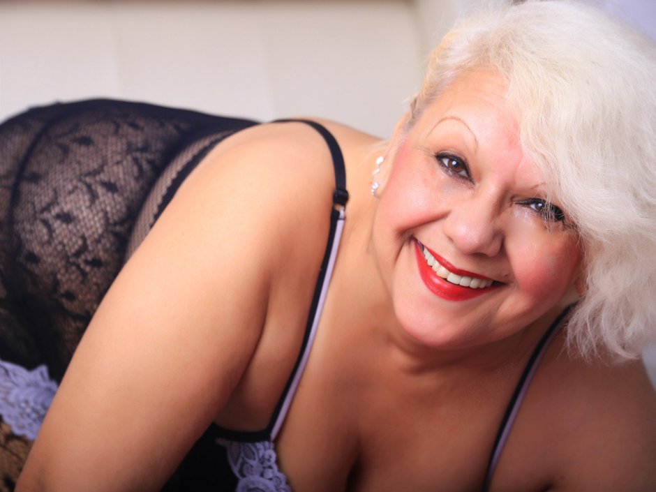 Лохматые старые женщины